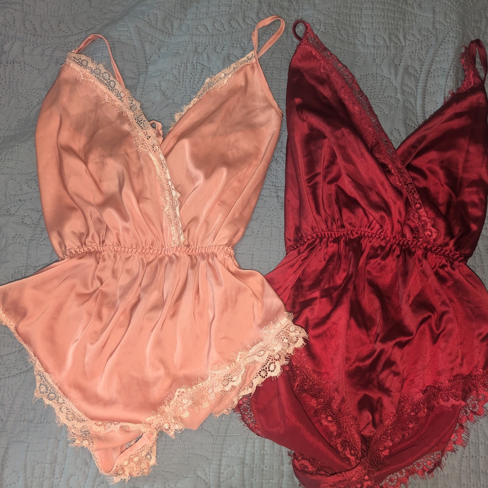Elegant Lace Trim Satin Romper Set - Pink and Red